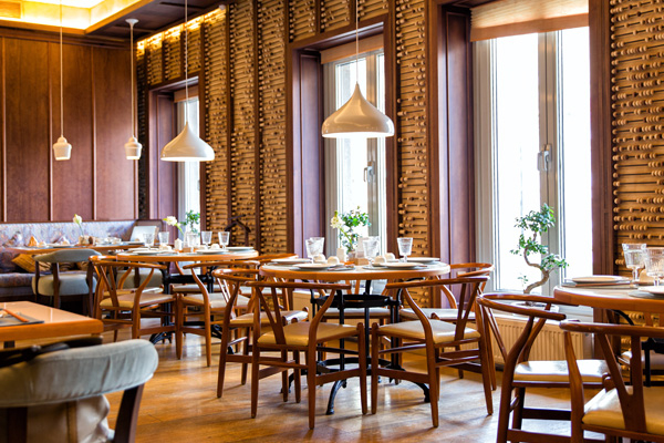 restaurant dining tables